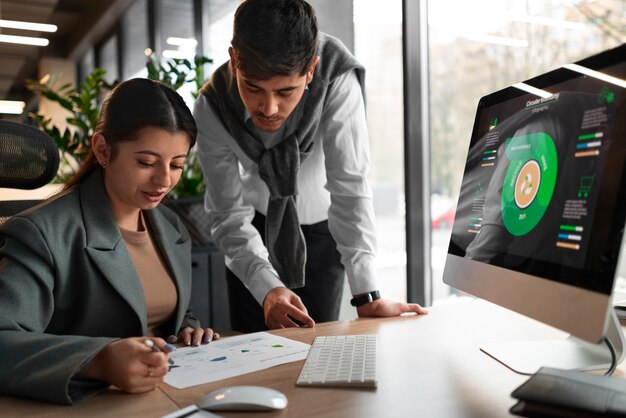 Jak outsourcing księgowości może pomóc firmie w branży IT?