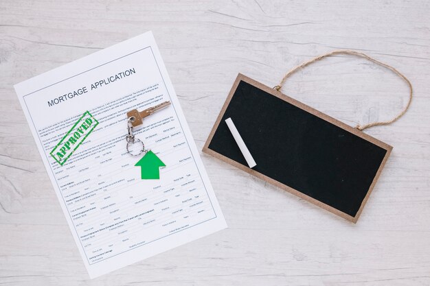 Jakie kroki są kluczowe przy weryfikacji prawnej nieruchomości przed zakupem?